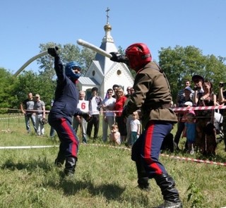 В казачьих играх приняли участие более 100 школьников