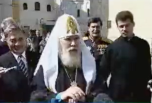 Председатель Совета Атаманов России Камшилов В.В. и казаки СКВРиЗ сердечно поздравляют всех православных людей с обретением Иконы Казанской Божьей Матери.