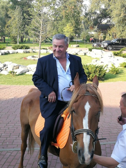 Председатель Совета Атаманов России Камшилов В.В. и казаки СКВРиЗ сердечно поздравляют Атамана СКВРиЗ ПО Московской области Радченко Н.М.