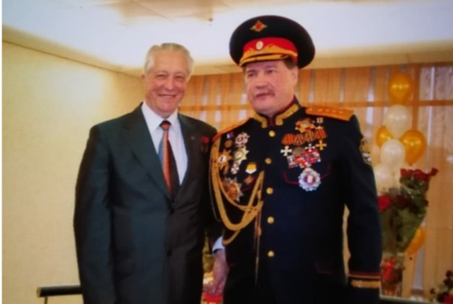 ПРЕДСЕДАТЕЛЬ СОВЕТА АТАМАНОВ РОССИИ И СОВЕТ АТАМАНОВ СКВРИЗ ПОЗДРАВЛЯЮТ КОСМОНАВТА АКСЁНОВА ВЛАДИМИРА ВИКТОРОВИЧА С ЮБИЛЕЕМ