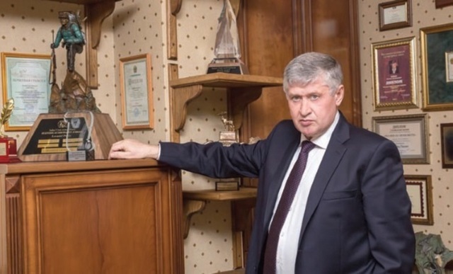 Библиотека получила в дар книги