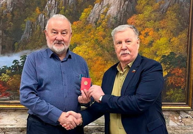 Верховный атаман СКВРиЗ В.В. Камшилов поздравляет своего соратника и друга Степанова Анатолия Дмитриевича с 65-летием